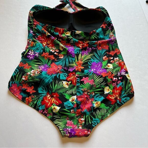 Catalina Women's One Piece Swim Suit Black/Red Floral Multi Size 3X (22W-24W) - Picture 3 of 11